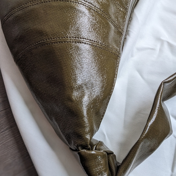 Lemaire croissant medium, new season green - Picture 3 of 11